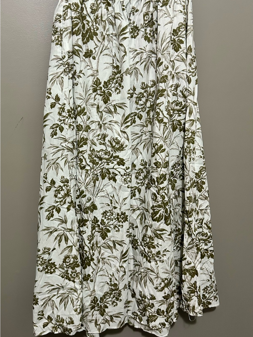 Floral Tie-Waist Maxi Skirt and Top- White & Olive - Picture 9 of 10